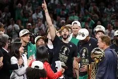 爱游戏体育- 塔图姆最高分 