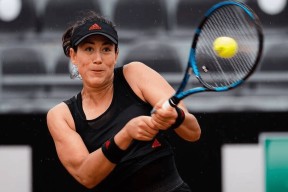 AYX-梅西巅峰对决，穆古鲁扎与80激战MAD分钟，逆转胜负难料！的简单介绍